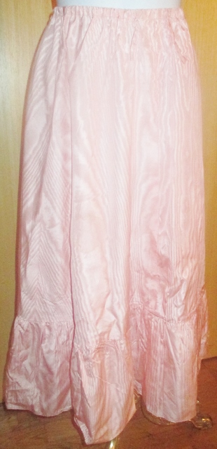 xxM1039M Silk taffeta petticoat